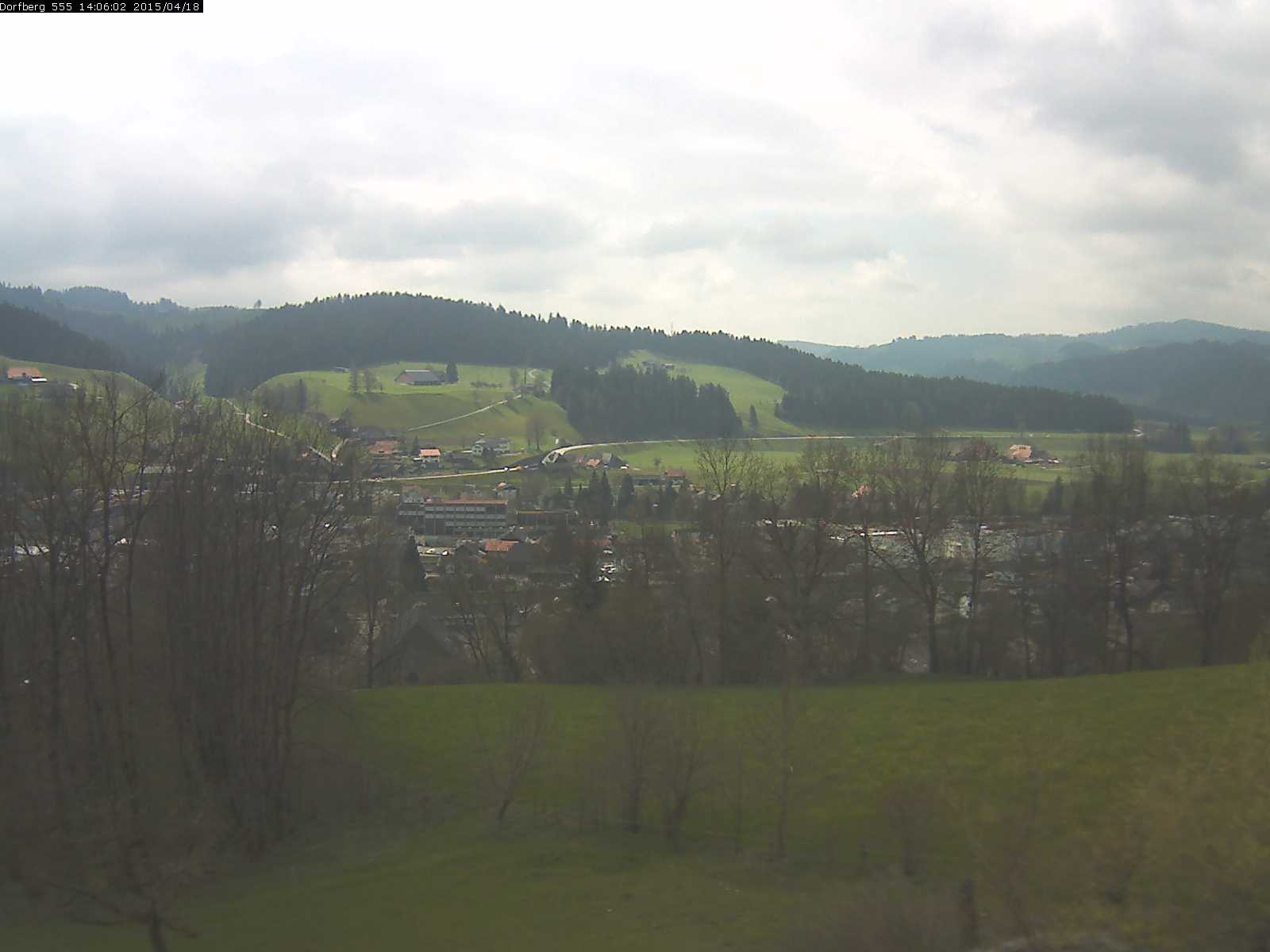 Webcam-Bild: Aussicht vom Dorfberg in Langnau 20150418-140601