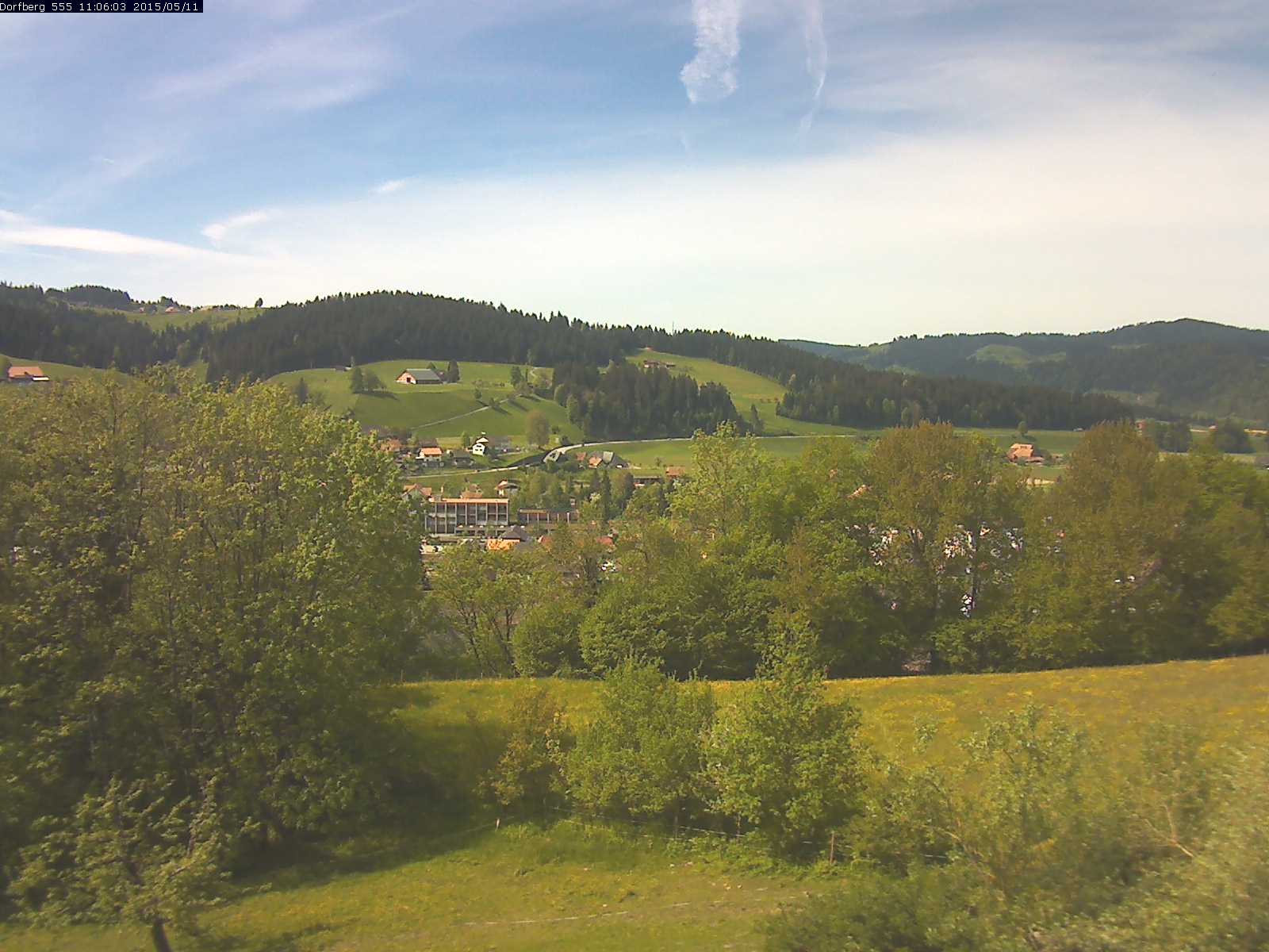 Webcam-Bild: Aussicht vom Dorfberg in Langnau 20150511-110601