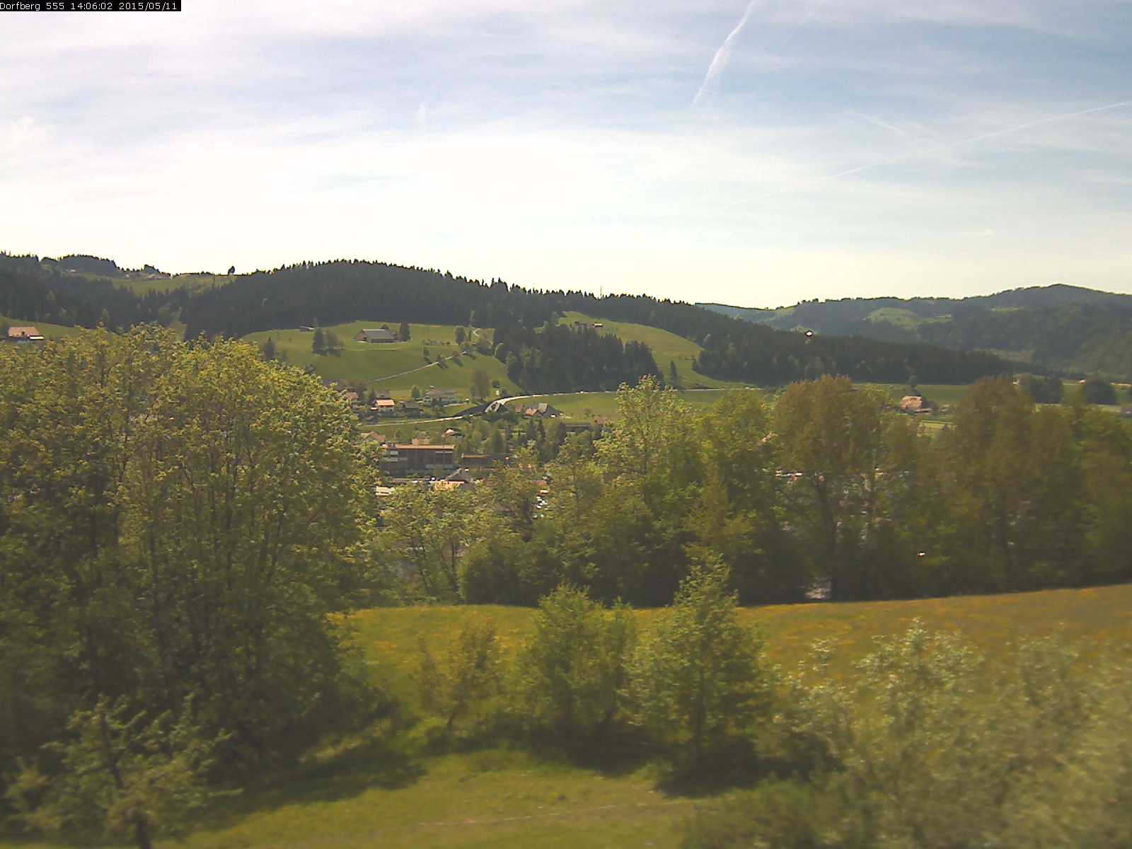 Webcam-Bild: Aussicht vom Dorfberg in Langnau 20150511-140601
