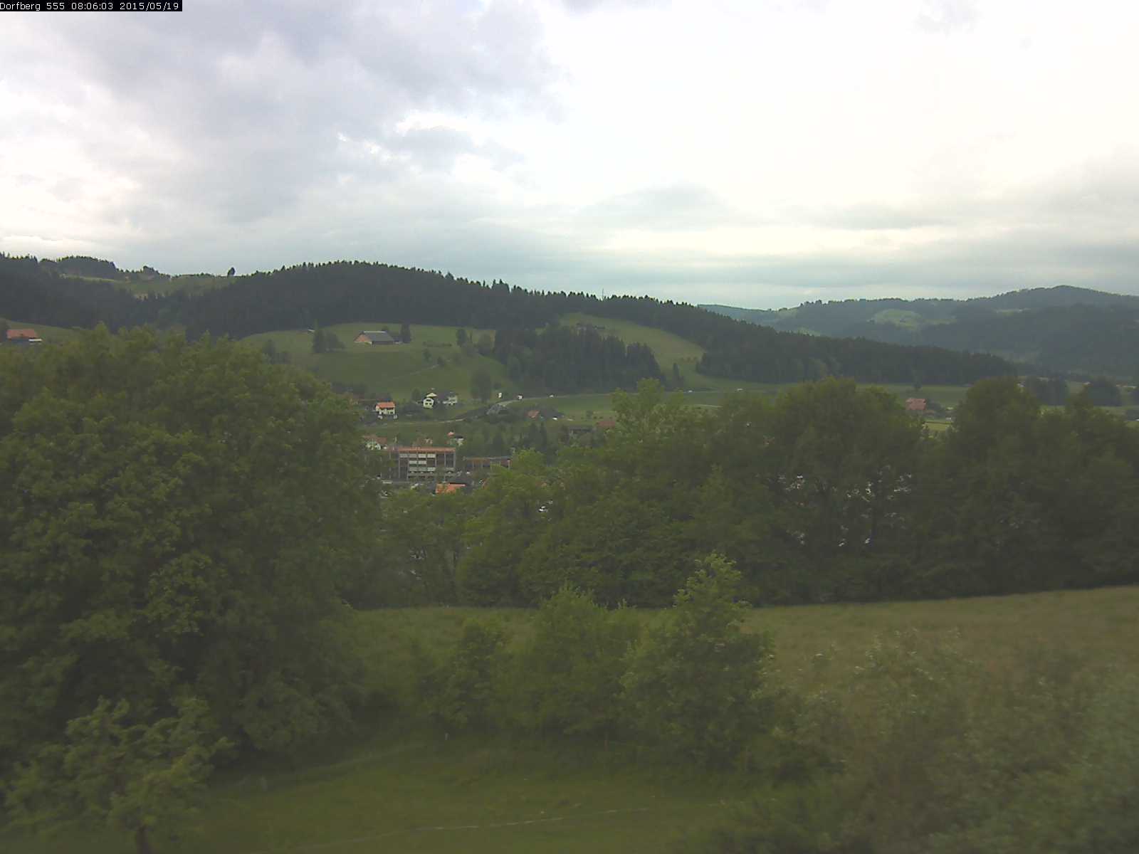 Webcam-Bild: Aussicht vom Dorfberg in Langnau 20150519-080601
