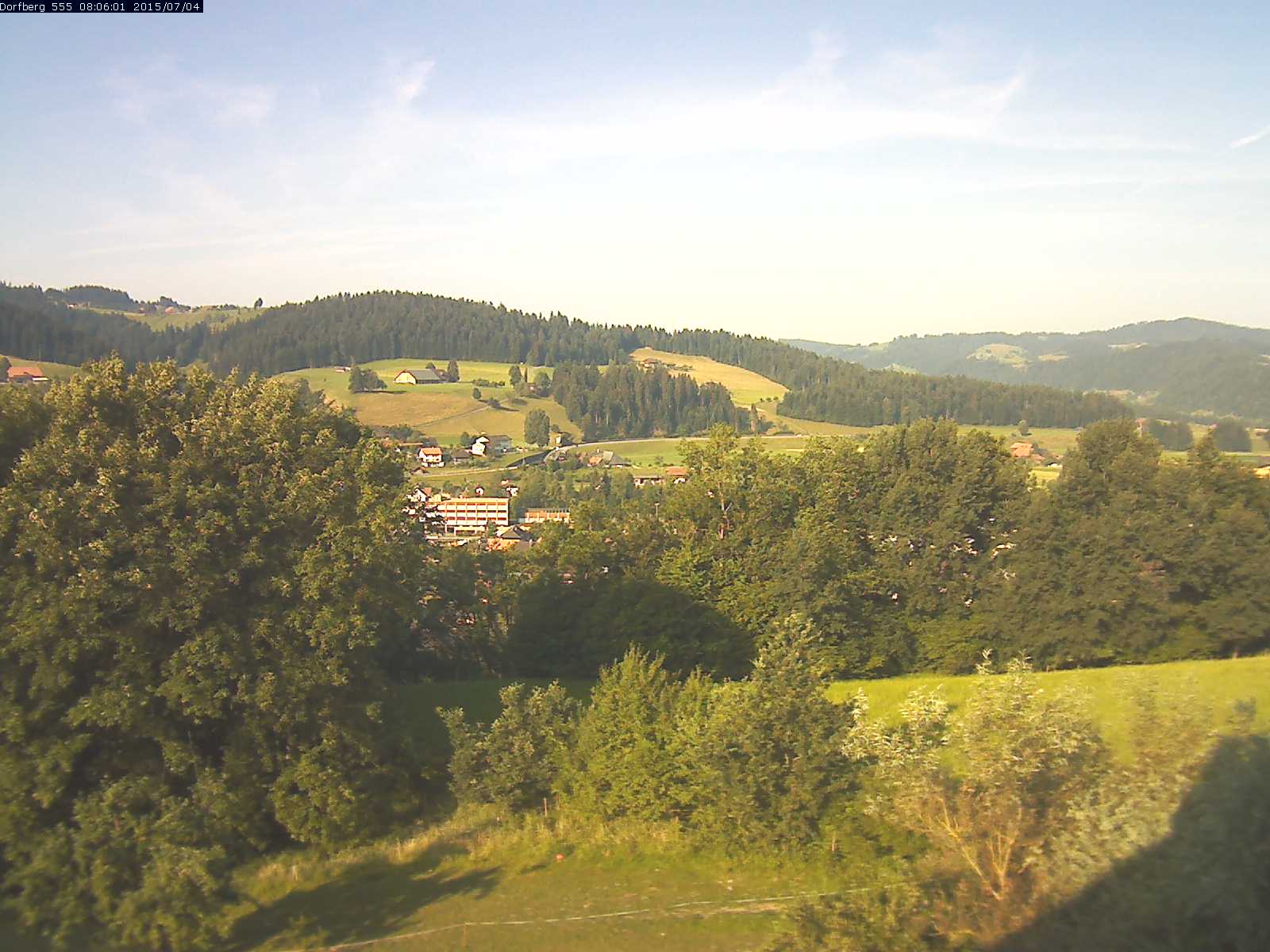 Webcam-Bild: Aussicht vom Dorfberg in Langnau 20150704-080601