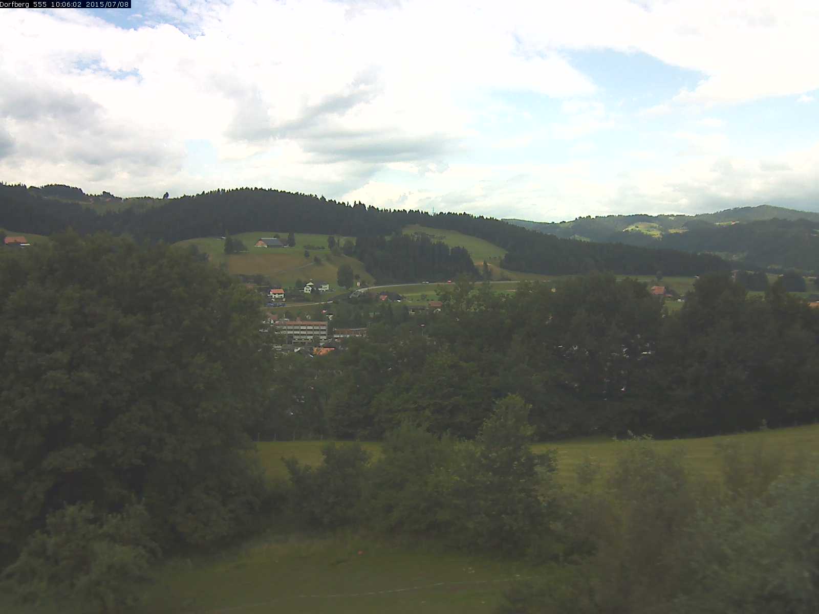 Webcam-Bild: Aussicht vom Dorfberg in Langnau 20150708-100601
