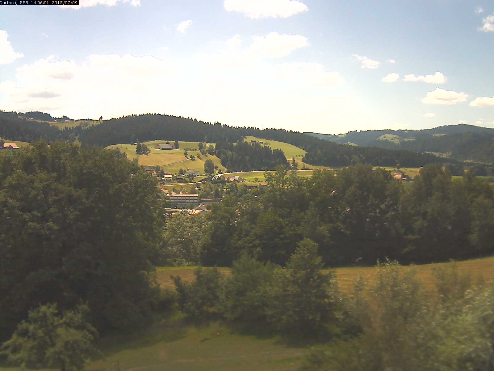 Webcam-Bild: Aussicht vom Dorfberg in Langnau 20150709-140601
