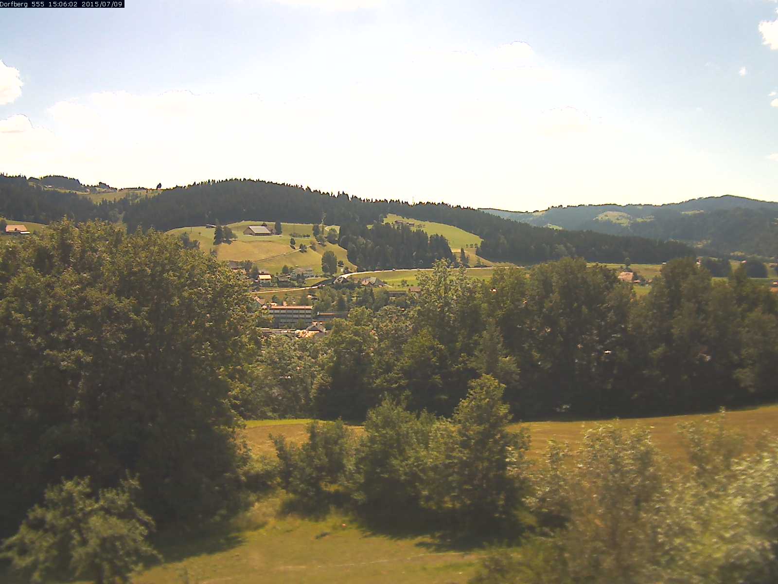 Webcam-Bild: Aussicht vom Dorfberg in Langnau 20150709-150601