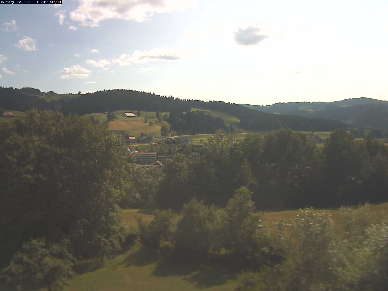 Webcam-Bild: Aussicht vom Dorfberg in Langnau 20150709-170601