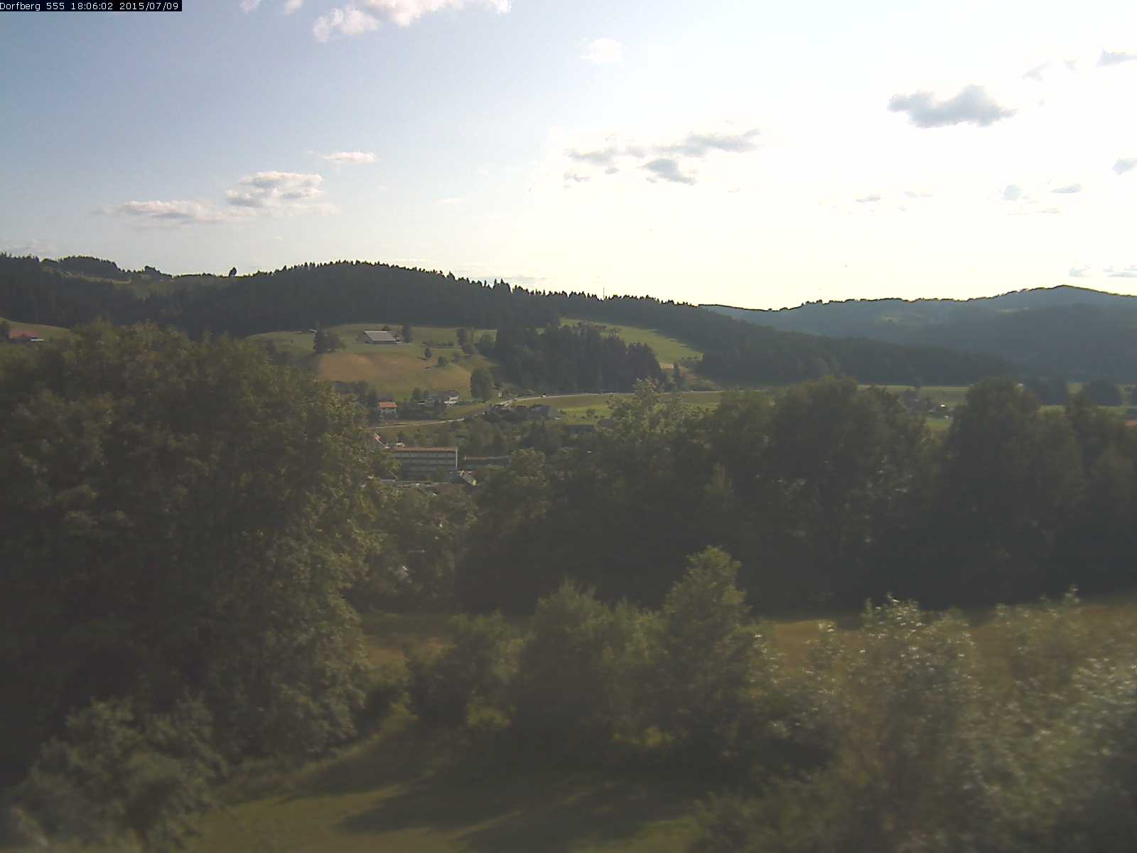 Webcam-Bild: Aussicht vom Dorfberg in Langnau 20150709-180601