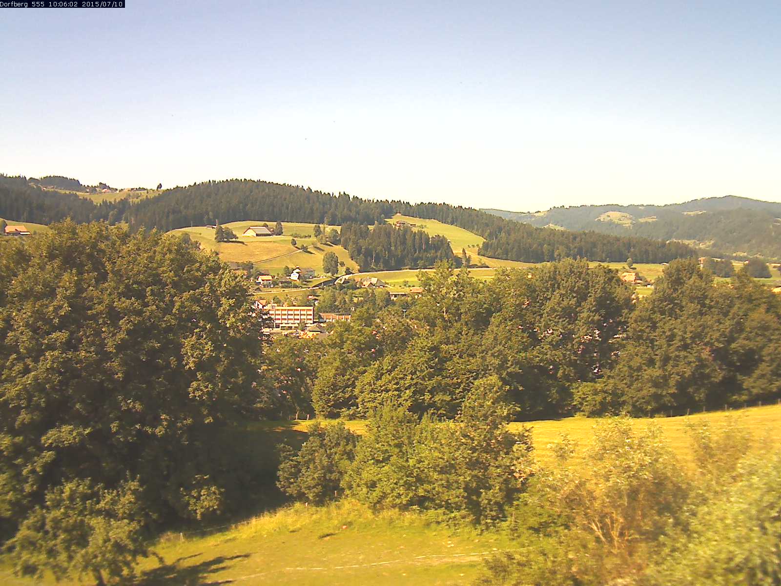 Webcam-Bild: Aussicht vom Dorfberg in Langnau 20150710-100601