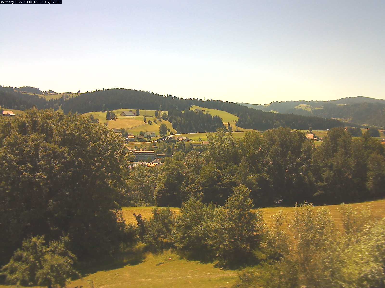 Webcam-Bild: Aussicht vom Dorfberg in Langnau 20150710-140601