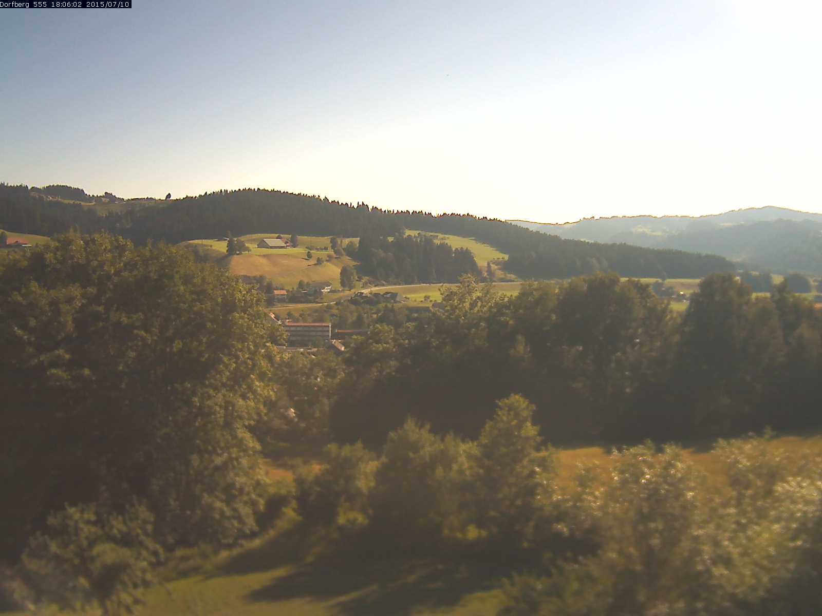 Webcam-Bild: Aussicht vom Dorfberg in Langnau 20150710-180601