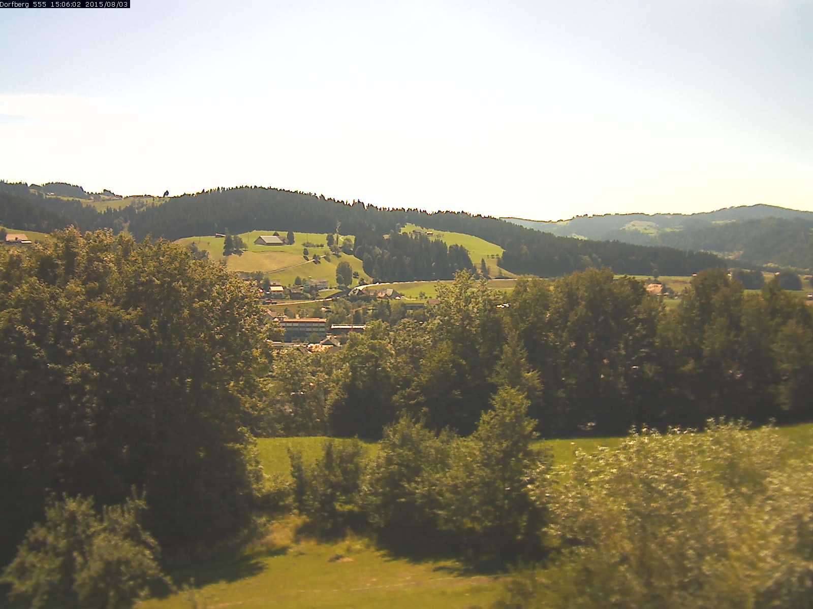 Webcam-Bild: Aussicht vom Dorfberg in Langnau 20150803-150601