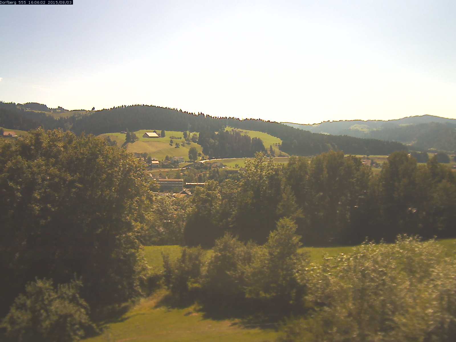 Webcam-Bild: Aussicht vom Dorfberg in Langnau 20150803-160601