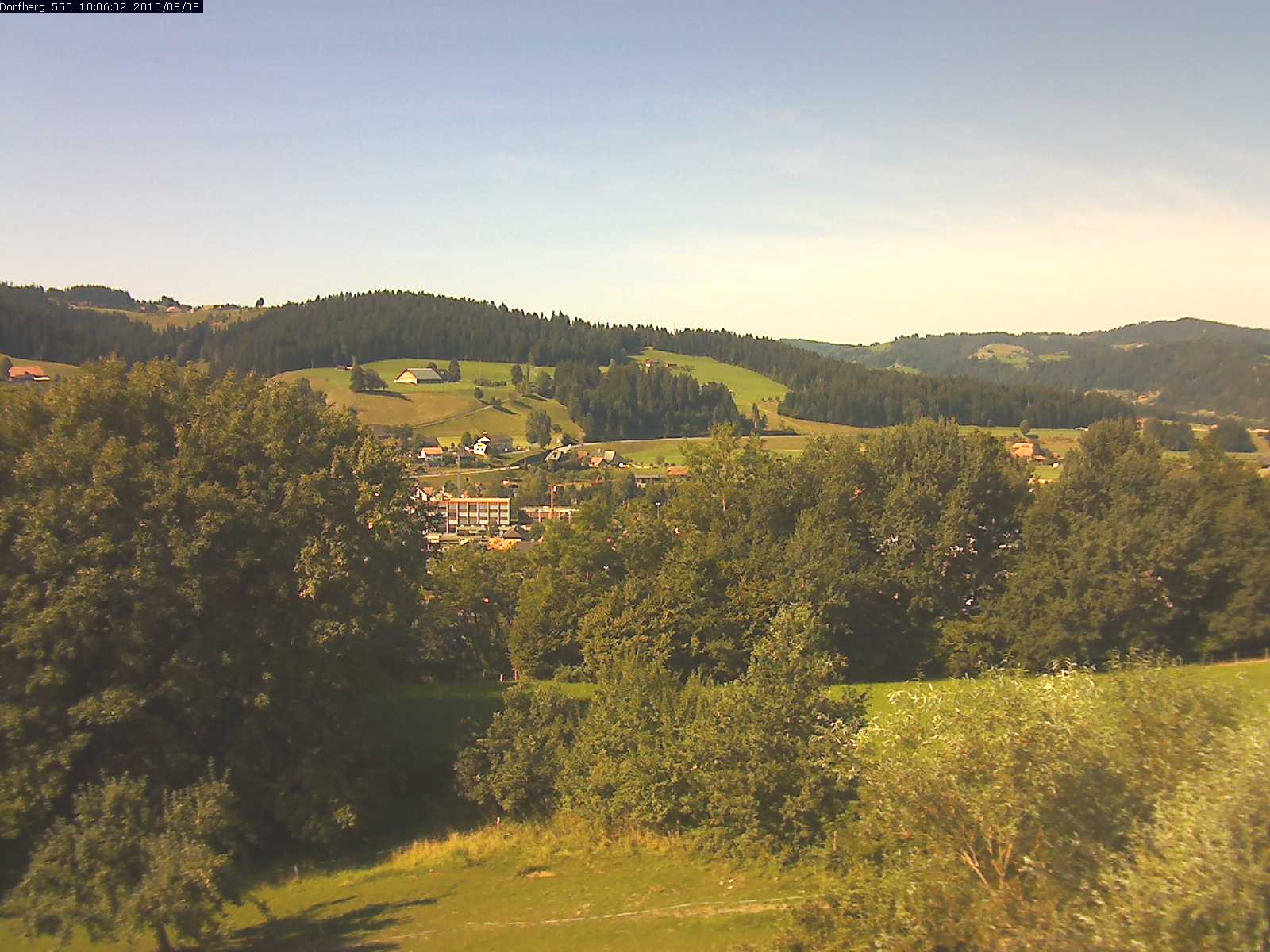 Webcam-Bild: Aussicht vom Dorfberg in Langnau 20150808-100601