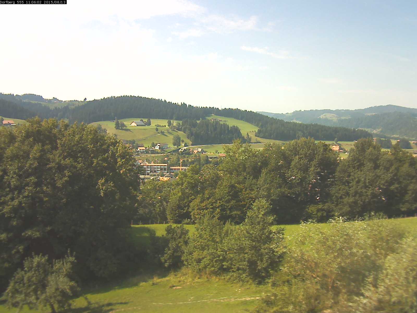 Webcam-Bild: Aussicht vom Dorfberg in Langnau 20150813-110601