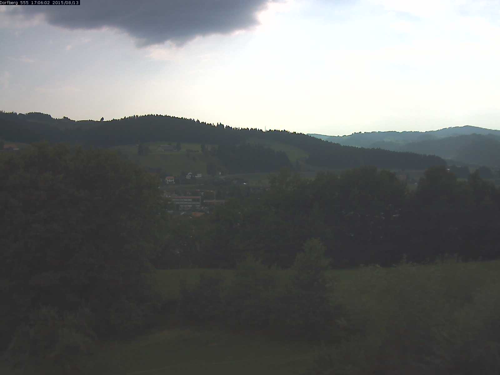 Webcam-Bild: Aussicht vom Dorfberg in Langnau 20150813-170601