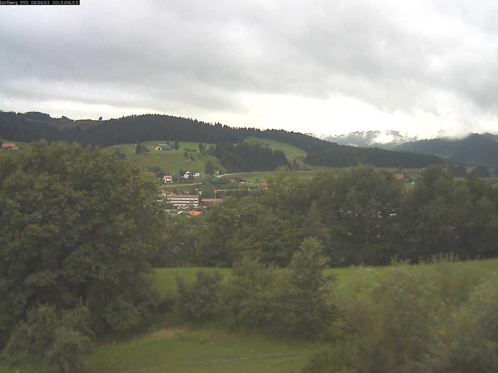 Webcam-Bild: Aussicht vom Dorfberg in Langnau 20150815-080601
