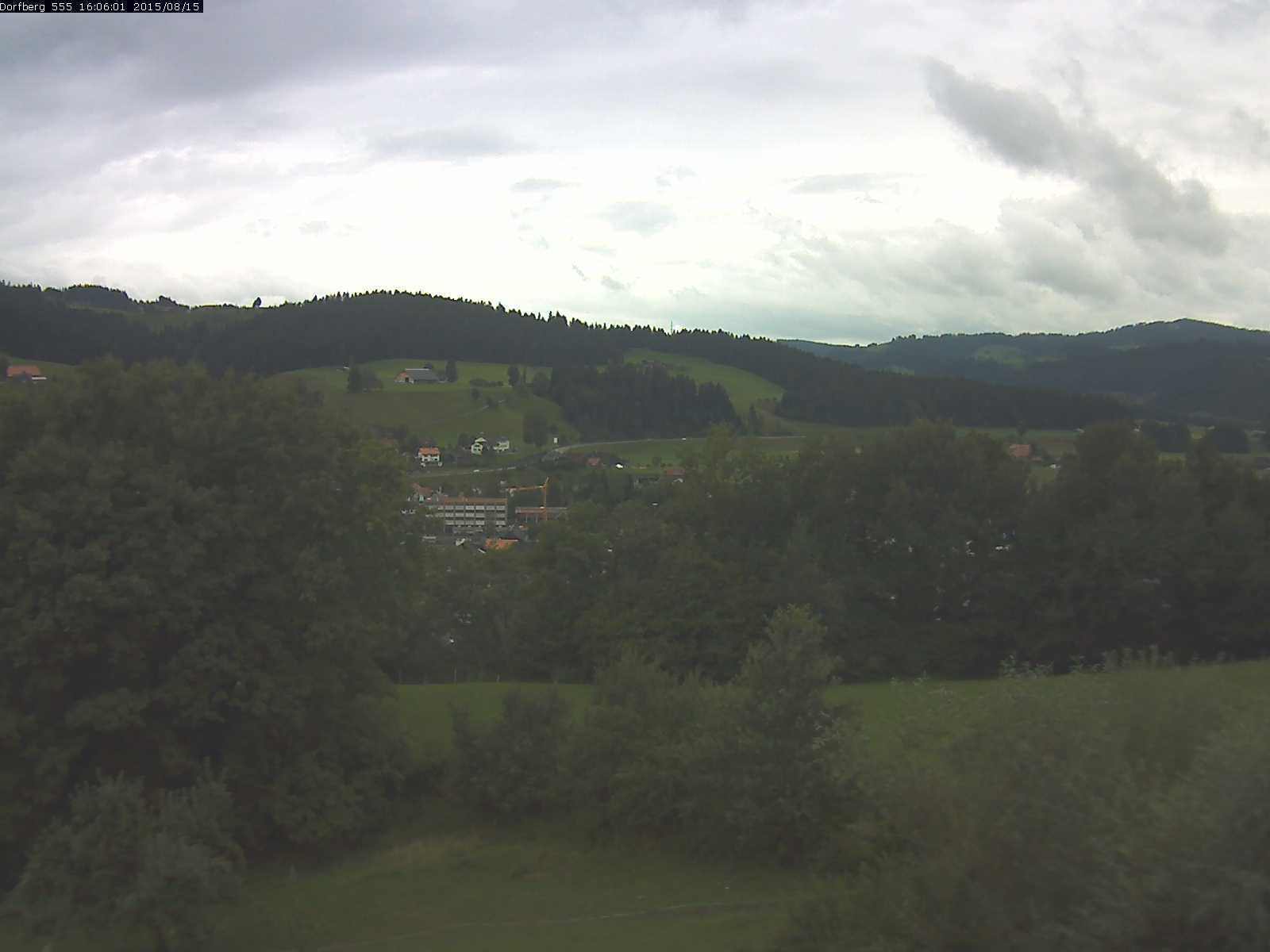 Webcam-Bild: Aussicht vom Dorfberg in Langnau 20150815-160601