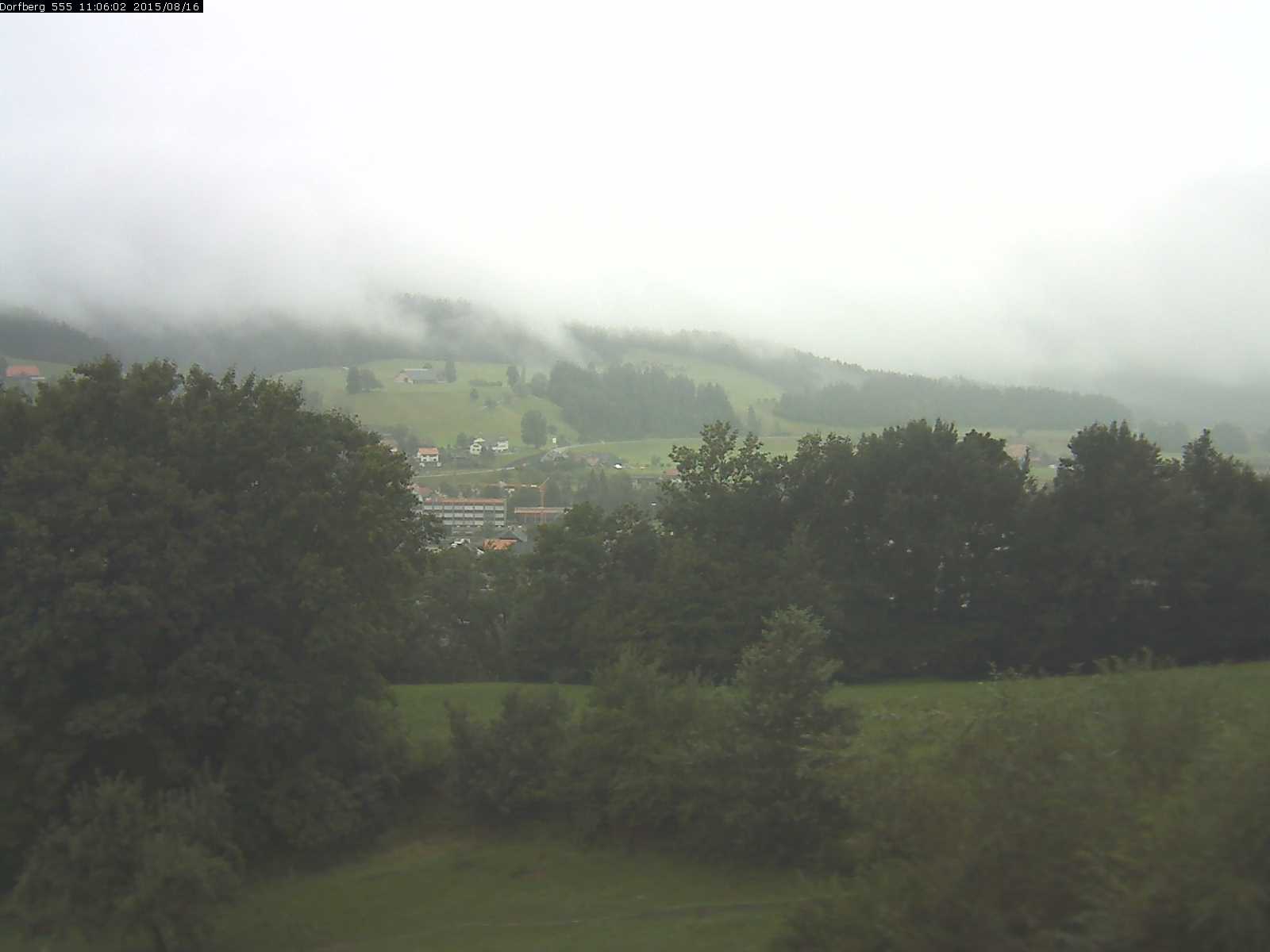 Webcam-Bild: Aussicht vom Dorfberg in Langnau 20150816-110601
