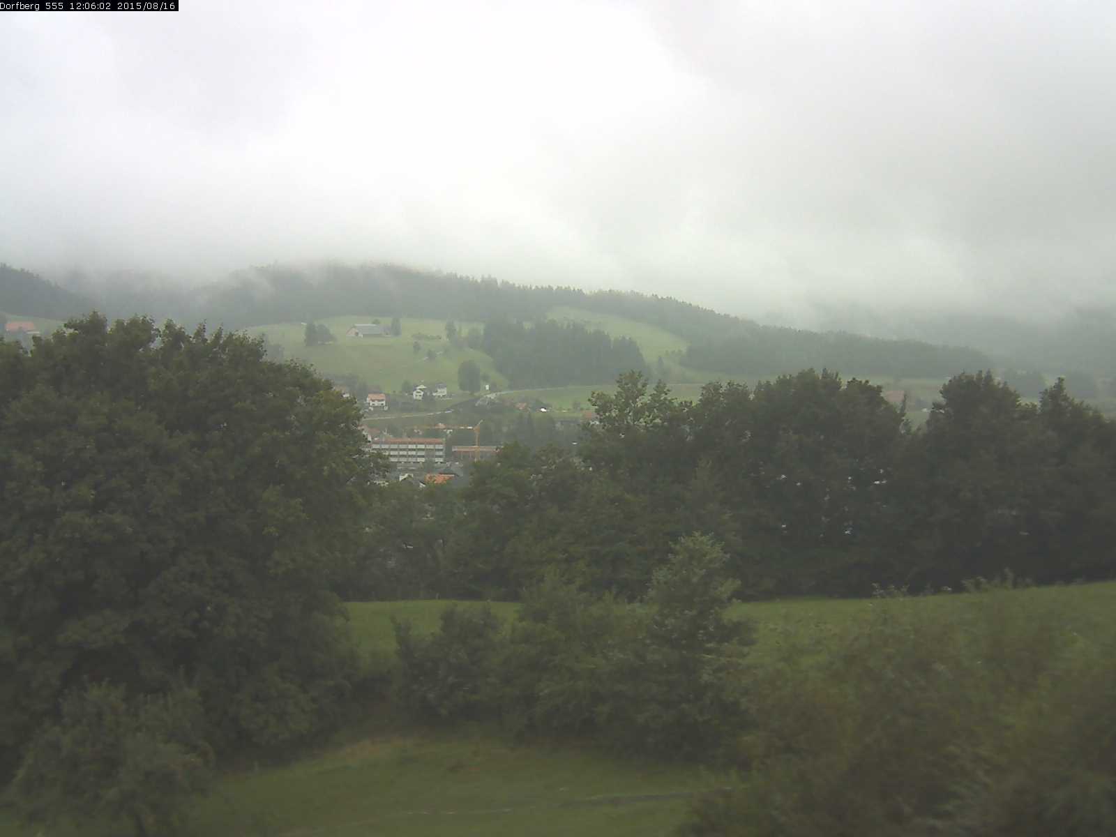 Webcam-Bild: Aussicht vom Dorfberg in Langnau 20150816-120601