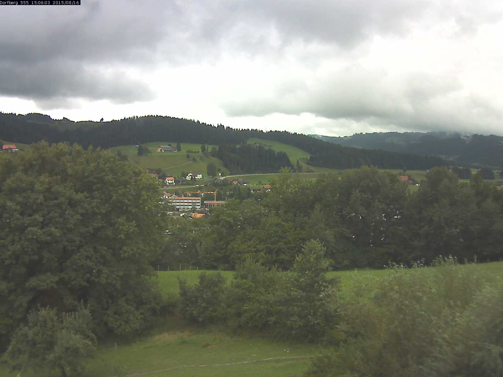 Webcam-Bild: Aussicht vom Dorfberg in Langnau 20150816-150601