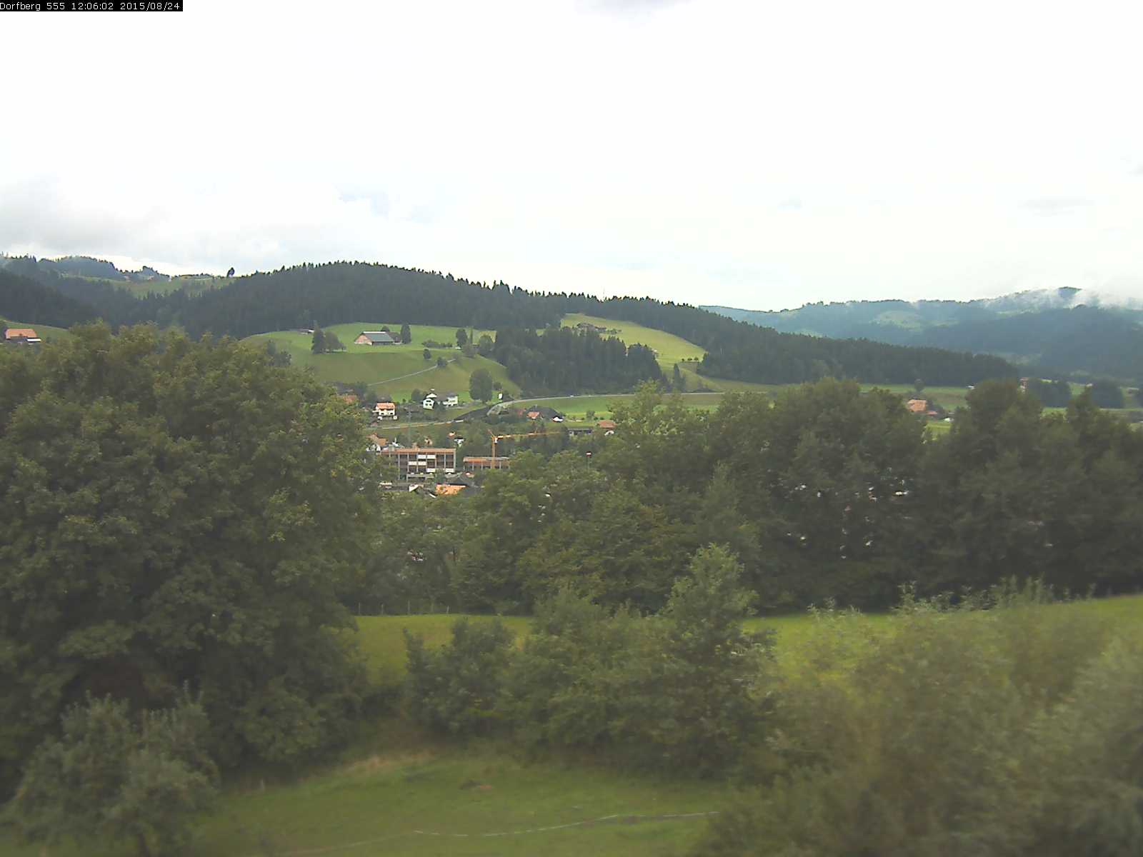 Webcam-Bild: Aussicht vom Dorfberg in Langnau 20150824-120601