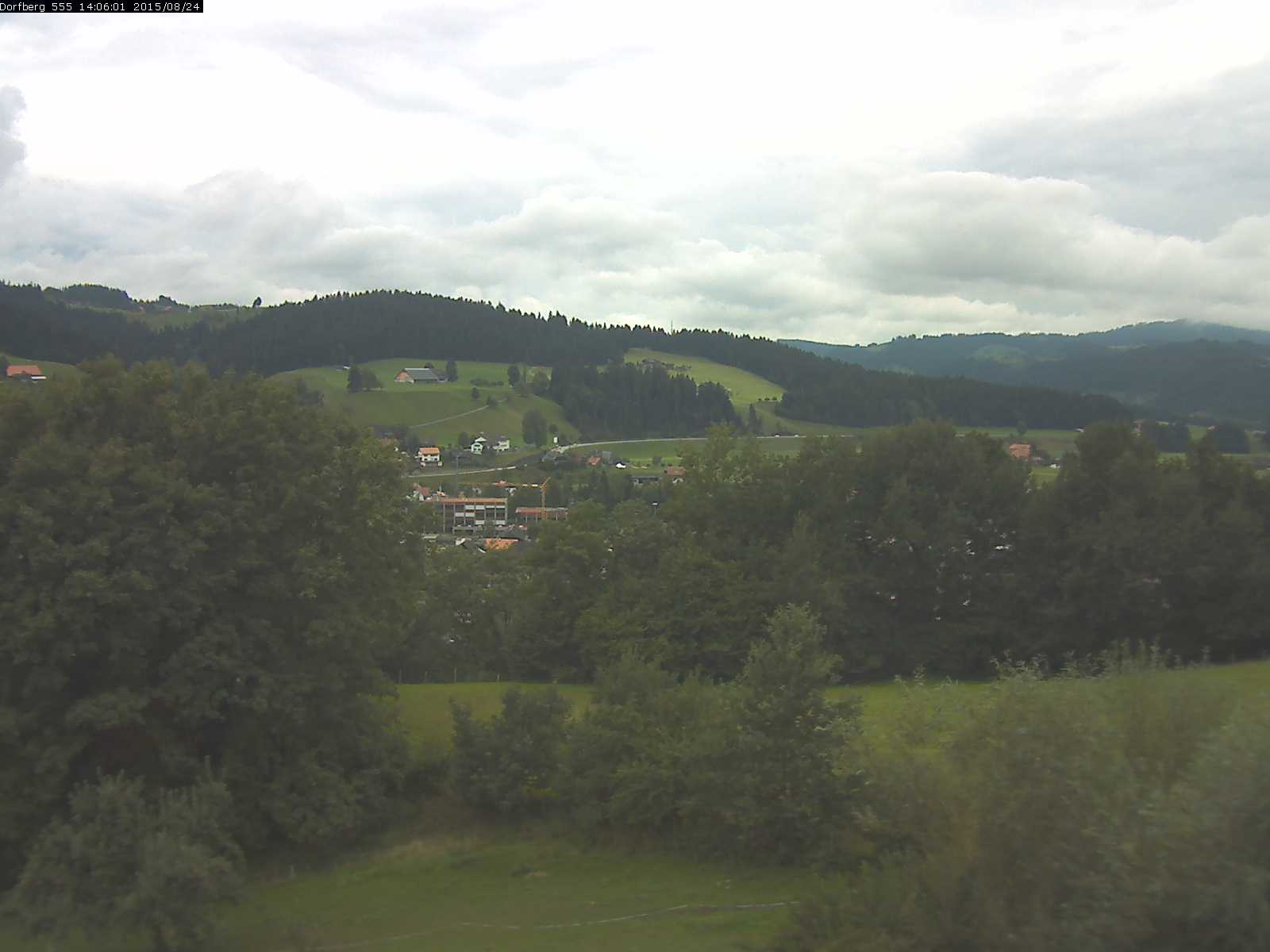 Webcam-Bild: Aussicht vom Dorfberg in Langnau 20150824-140601