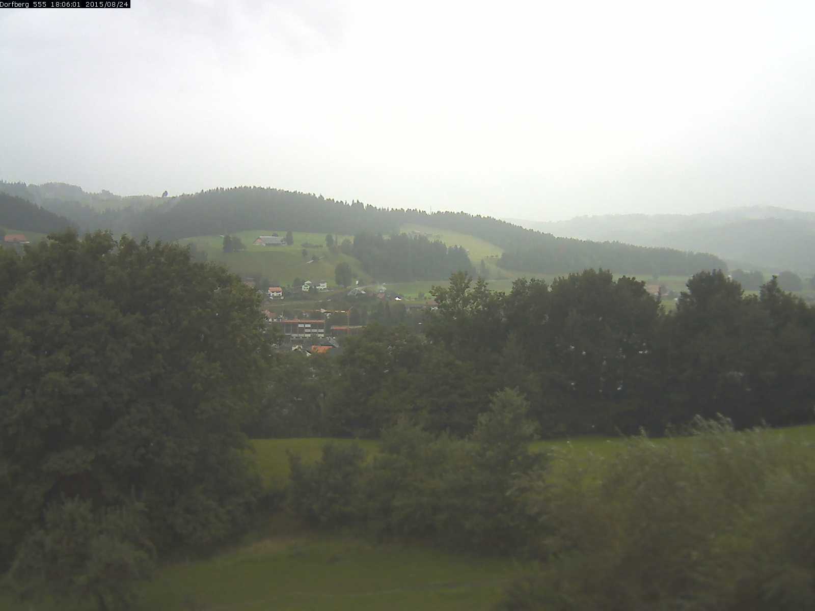 Webcam-Bild: Aussicht vom Dorfberg in Langnau 20150824-180601