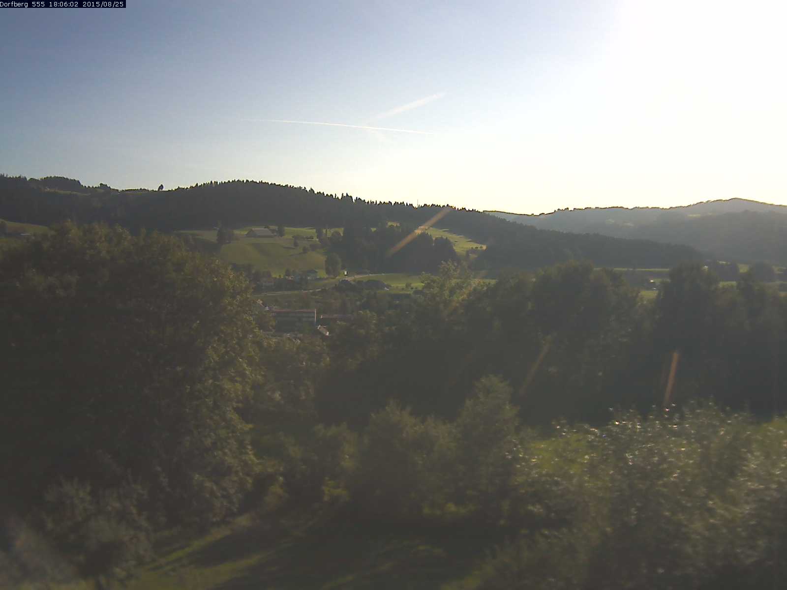 Webcam-Bild: Aussicht vom Dorfberg in Langnau 20150825-180601