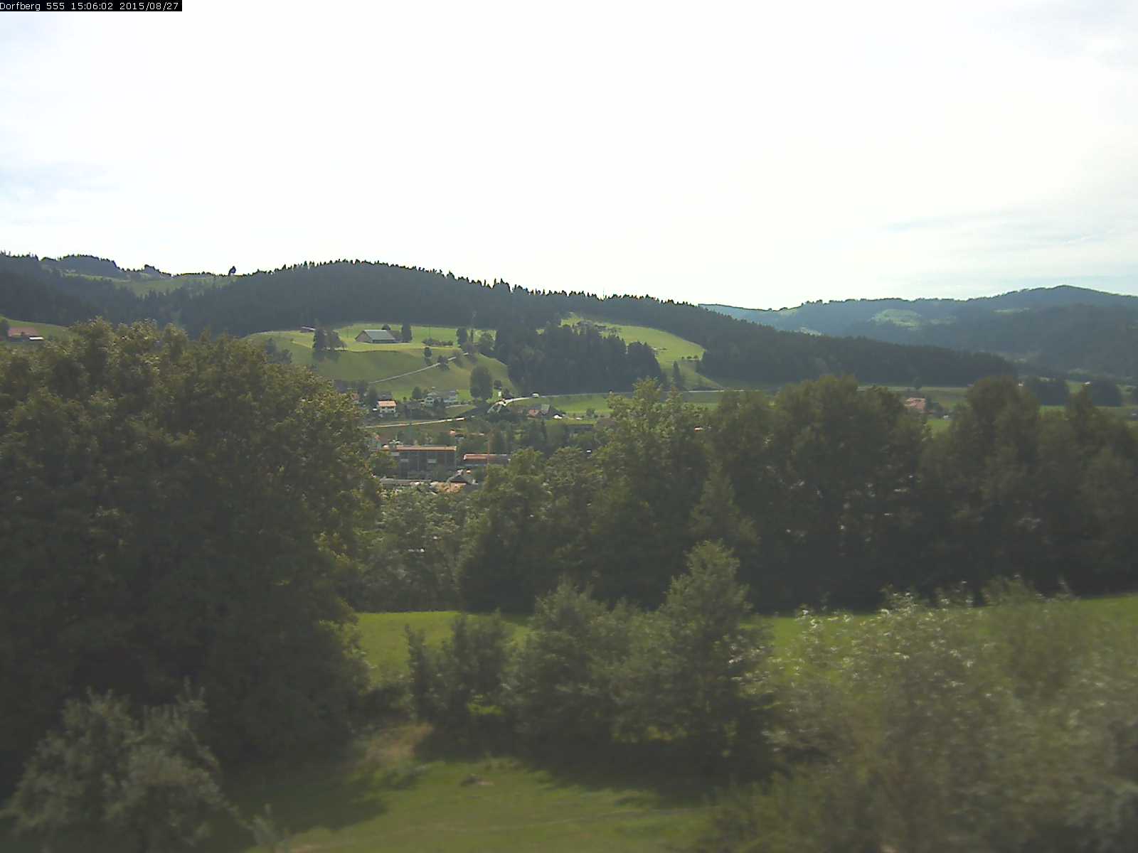 Webcam-Bild: Aussicht vom Dorfberg in Langnau 20150827-150601