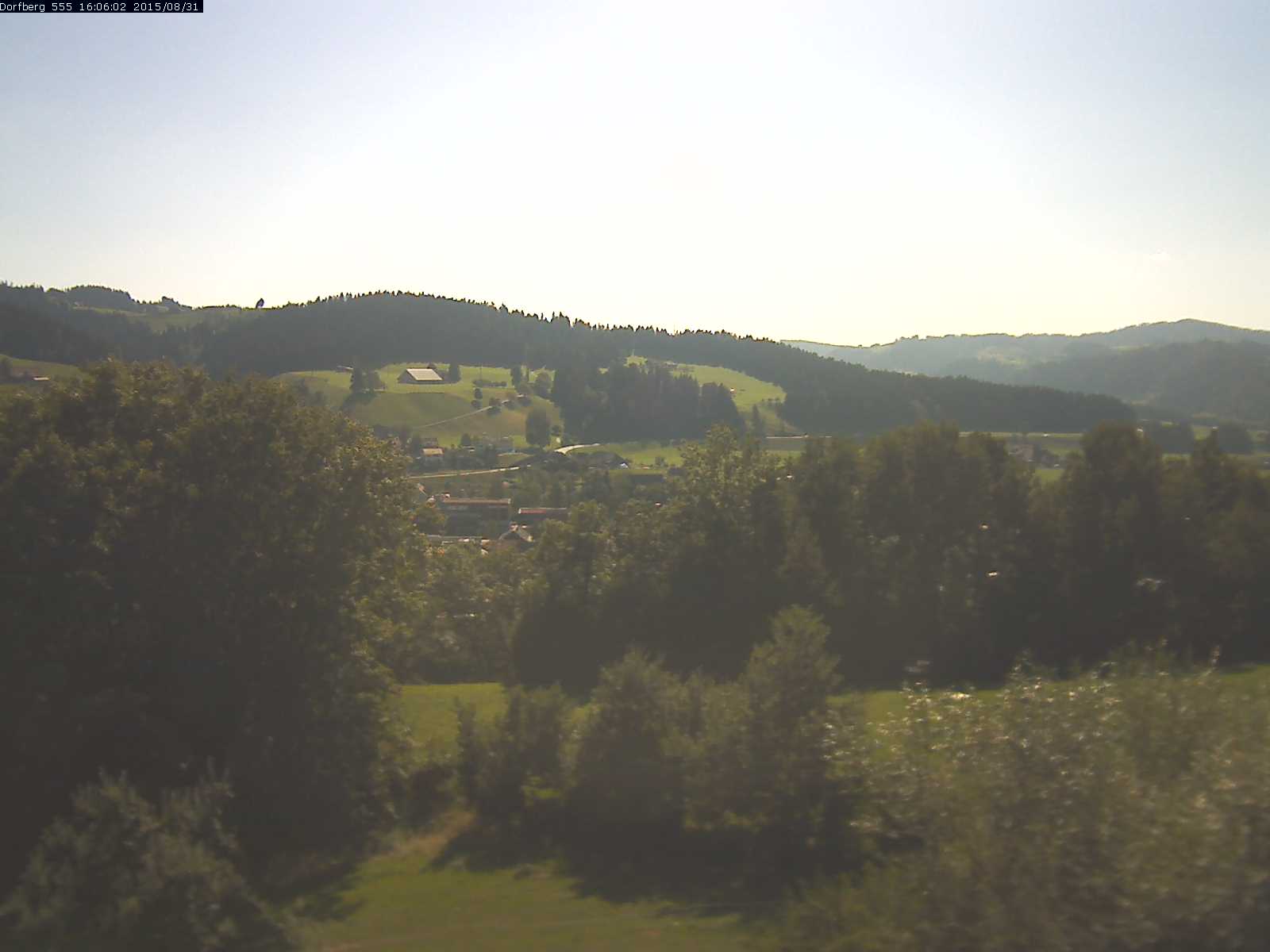 Webcam-Bild: Aussicht vom Dorfberg in Langnau 20150831-160601