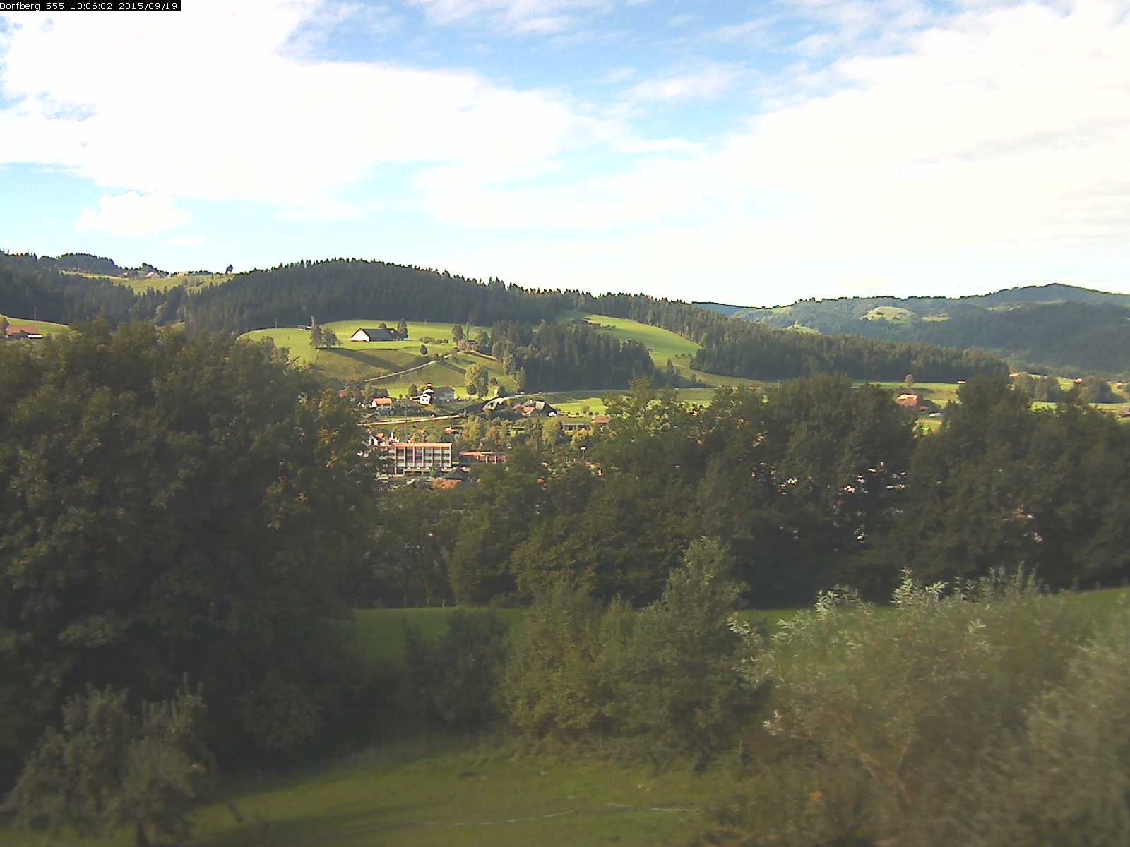 Webcam-Bild: Aussicht vom Dorfberg in Langnau 20150919-100601