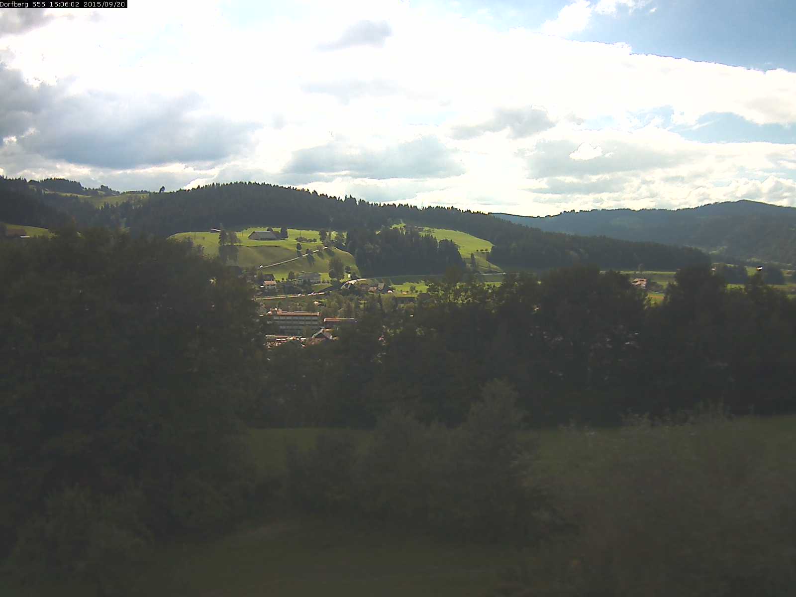 Webcam-Bild: Aussicht vom Dorfberg in Langnau 20150920-150601
