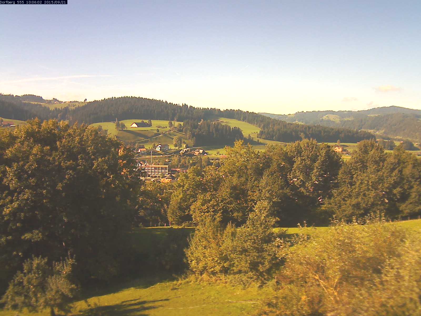 Webcam-Bild: Aussicht vom Dorfberg in Langnau 20150921-100601