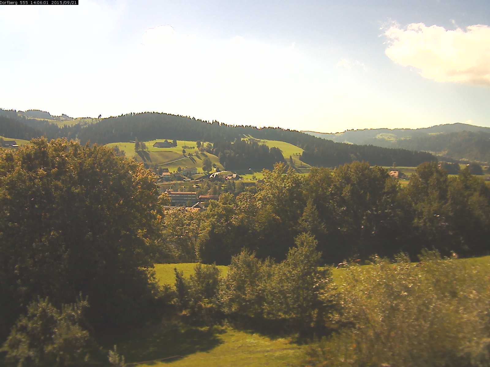 Webcam-Bild: Aussicht vom Dorfberg in Langnau 20150921-140601