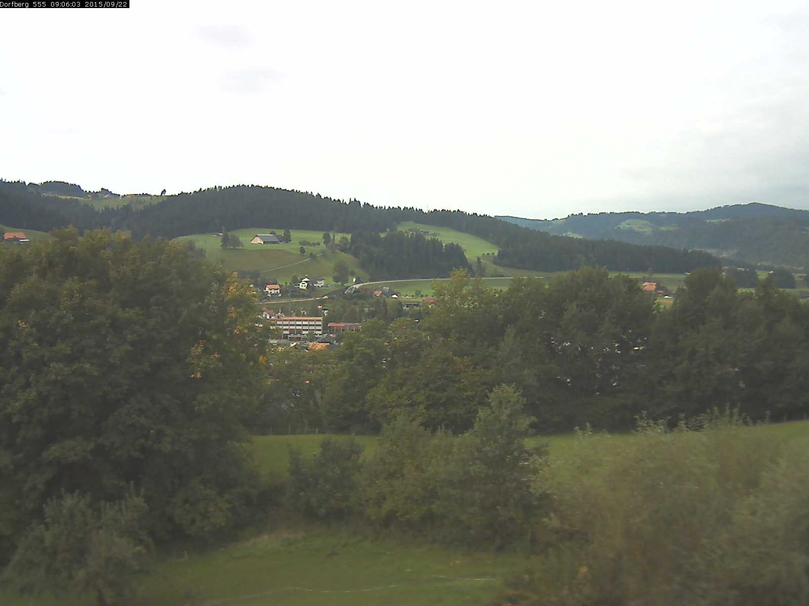 Webcam-Bild: Aussicht vom Dorfberg in Langnau 20150922-090601
