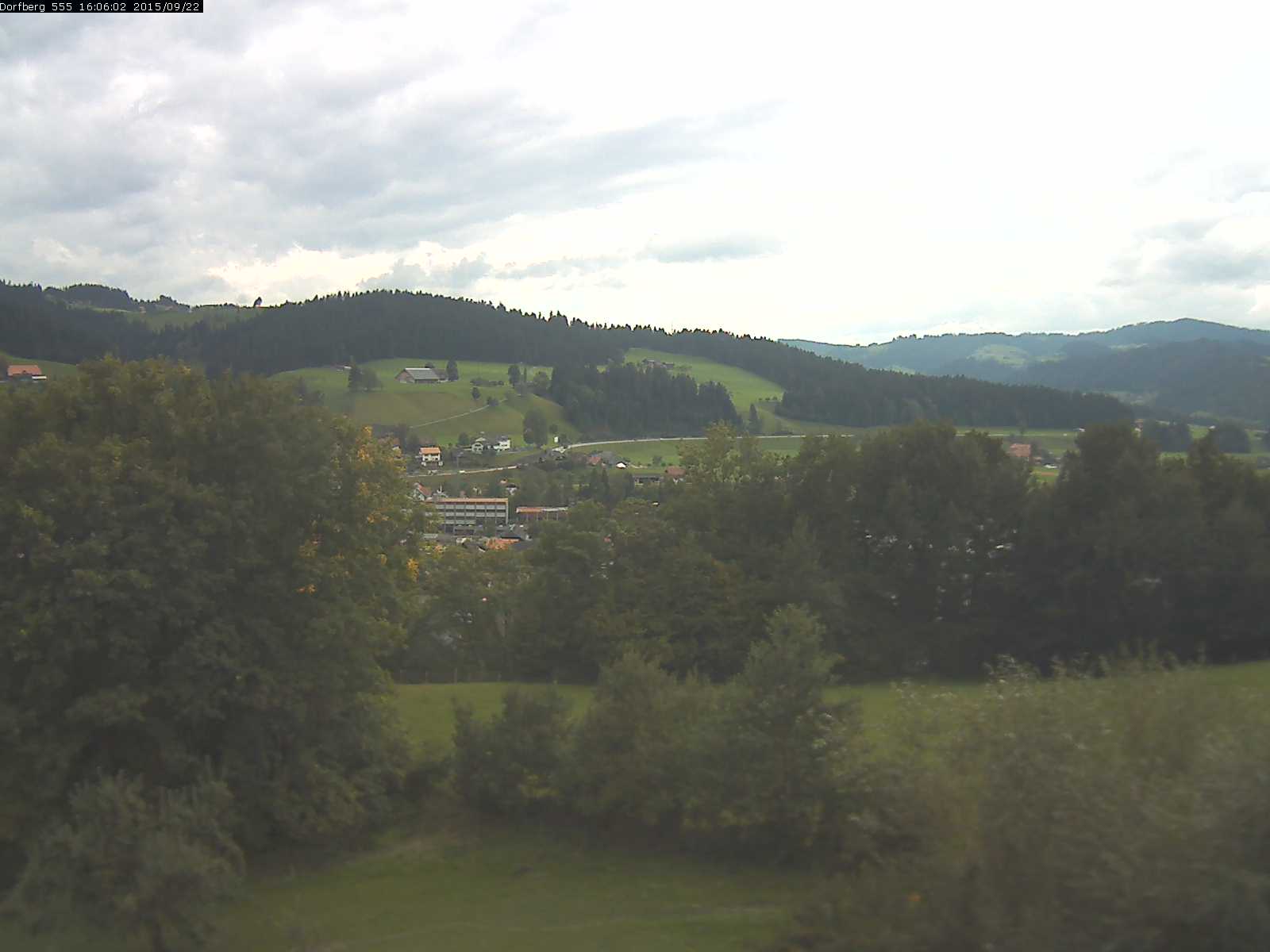 Webcam-Bild: Aussicht vom Dorfberg in Langnau 20150922-160601