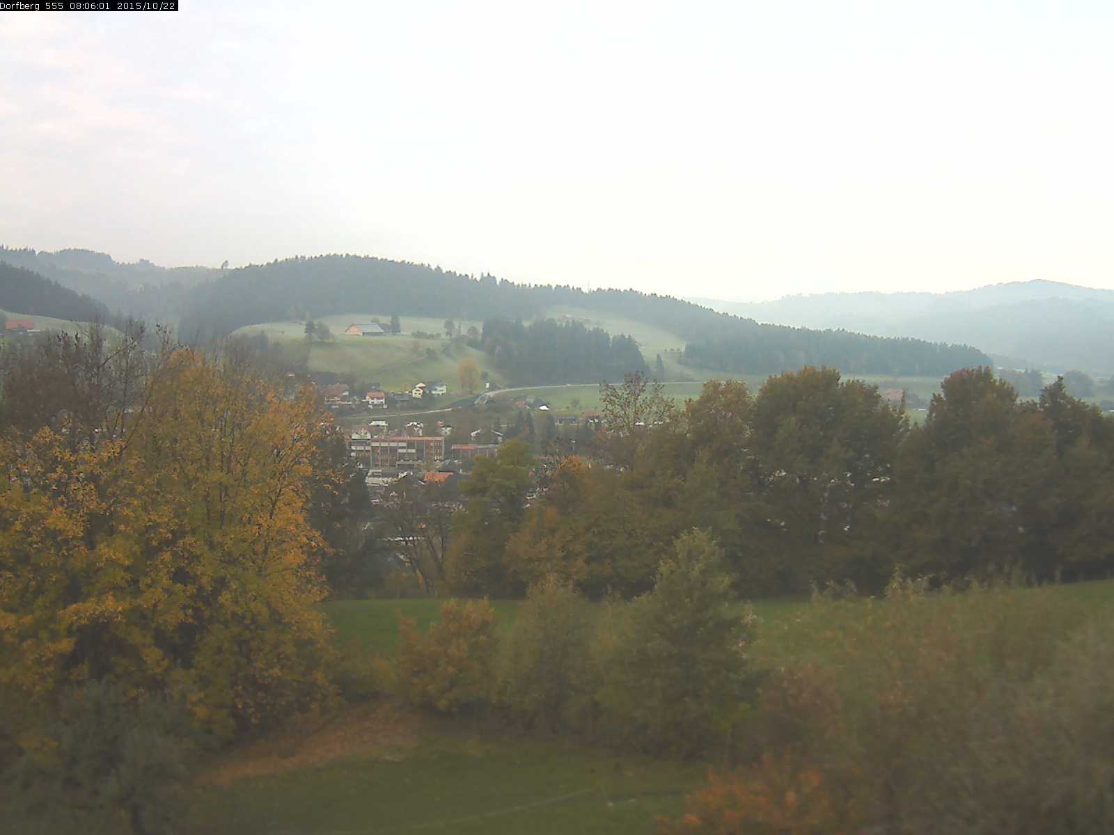 Webcam-Bild: Aussicht vom Dorfberg in Langnau 20151022-080601