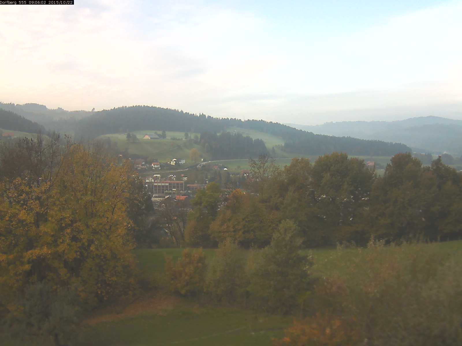 Webcam-Bild: Aussicht vom Dorfberg in Langnau 20151022-090601