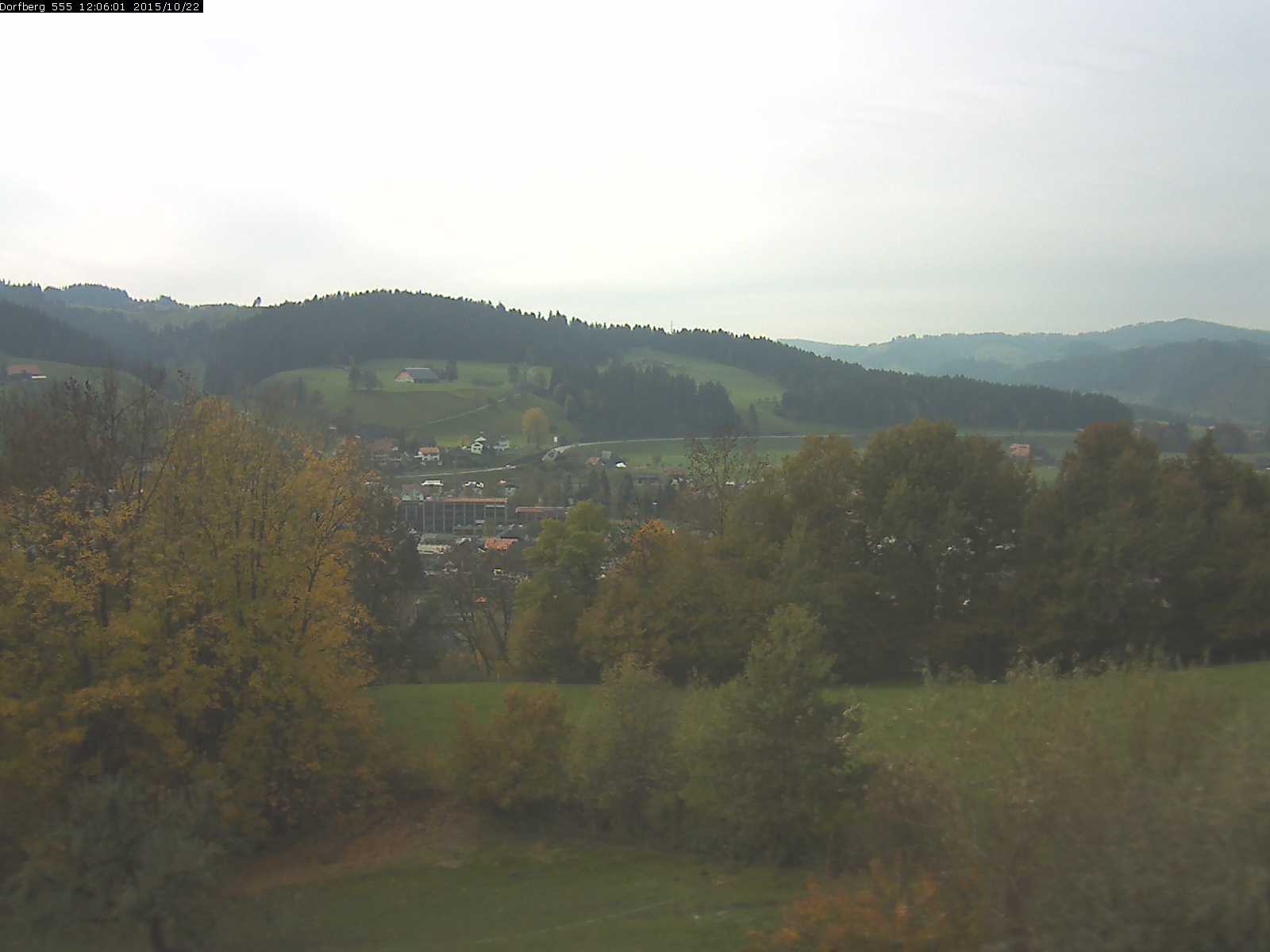 Webcam-Bild: Aussicht vom Dorfberg in Langnau 20151022-120601