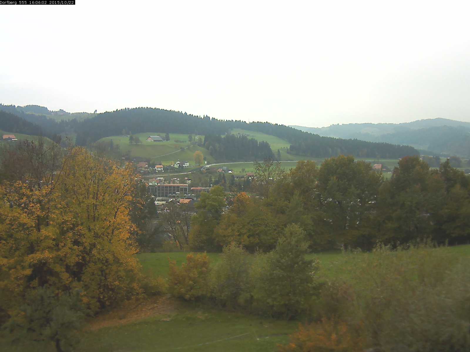 Webcam-Bild: Aussicht vom Dorfberg in Langnau 20151022-160601