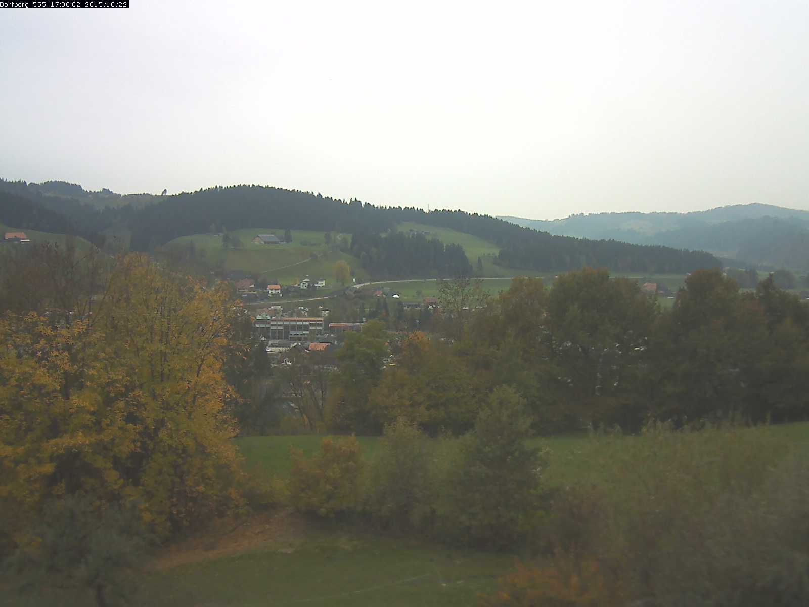 Webcam-Bild: Aussicht vom Dorfberg in Langnau 20151022-170601