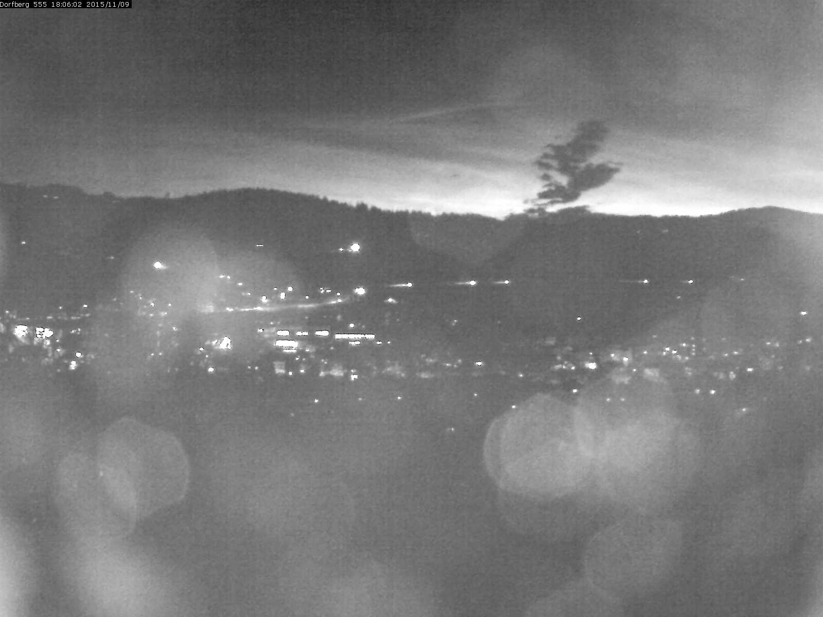 Webcam-Bild: Aussicht vom Dorfberg in Langnau 20151109-180601