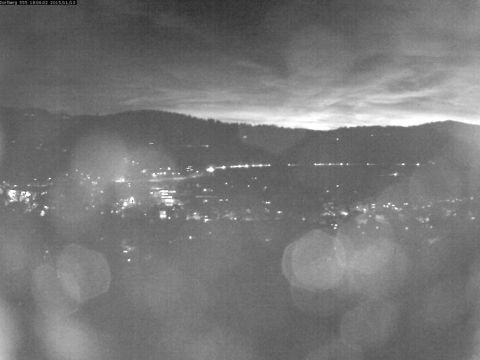 Webcam-Bild: Aussicht vom Dorfberg in Langnau 20151110-180601