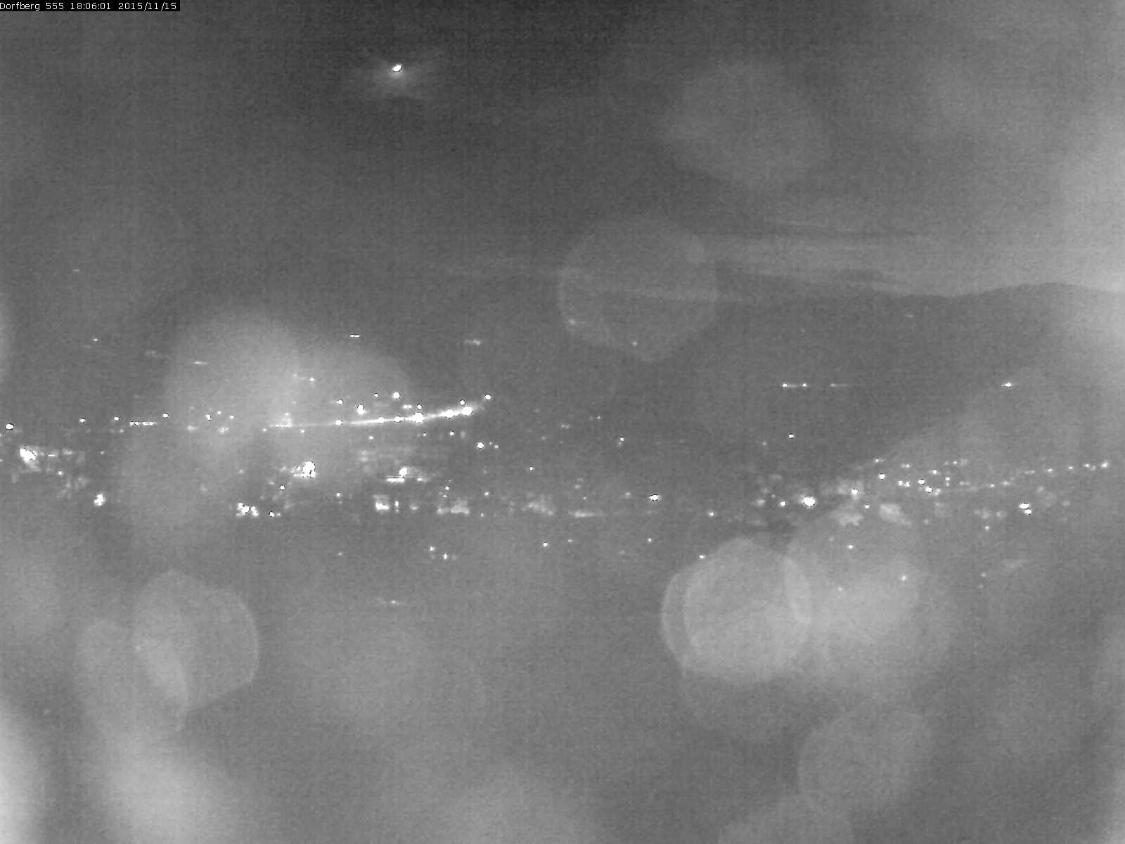 Webcam-Bild: Aussicht vom Dorfberg in Langnau 20151115-180601