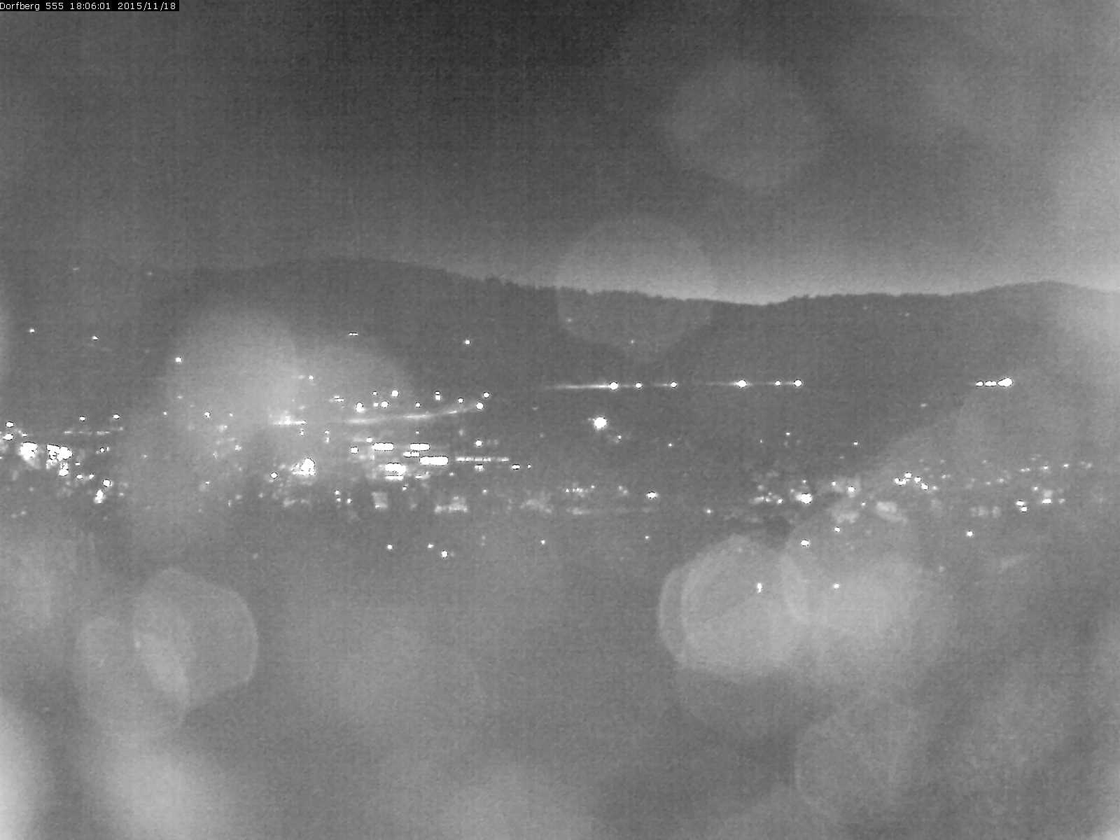 Webcam-Bild: Aussicht vom Dorfberg in Langnau 20151118-180601