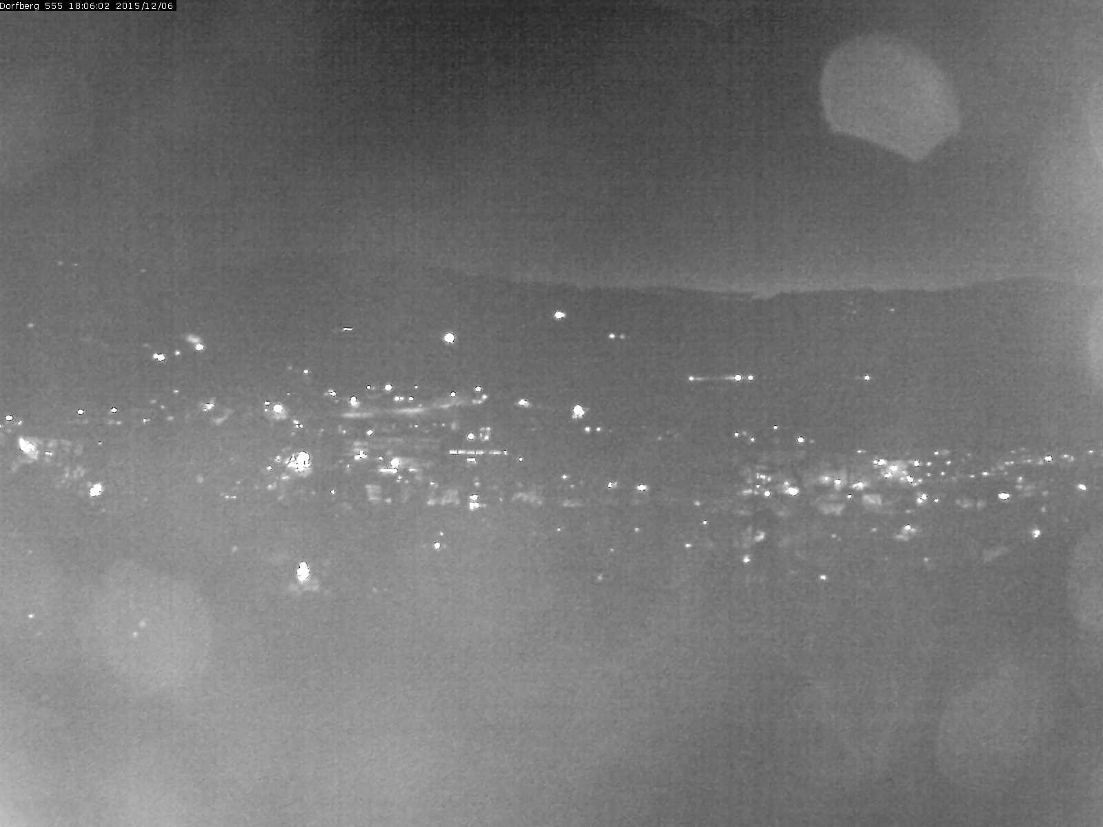 Webcam-Bild: Aussicht vom Dorfberg in Langnau 20151206-180601