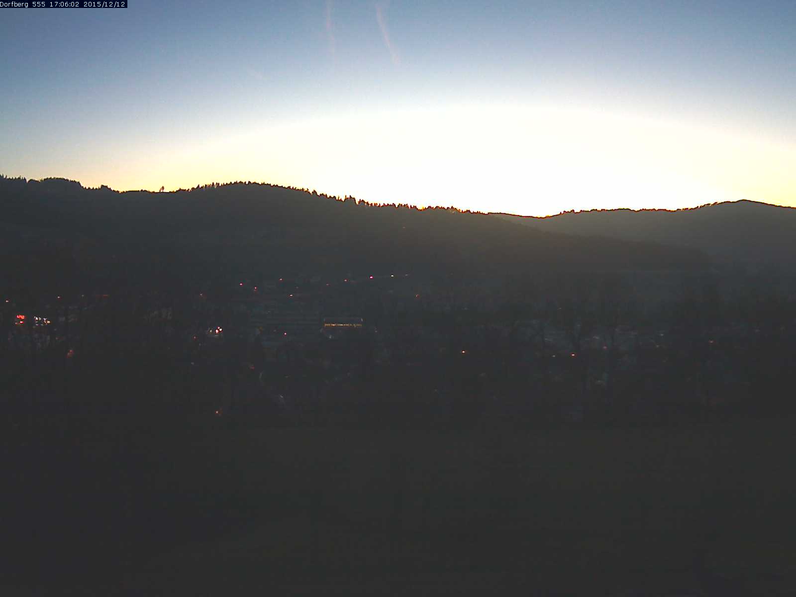 Webcam-Bild: Aussicht vom Dorfberg in Langnau 20151212-170601