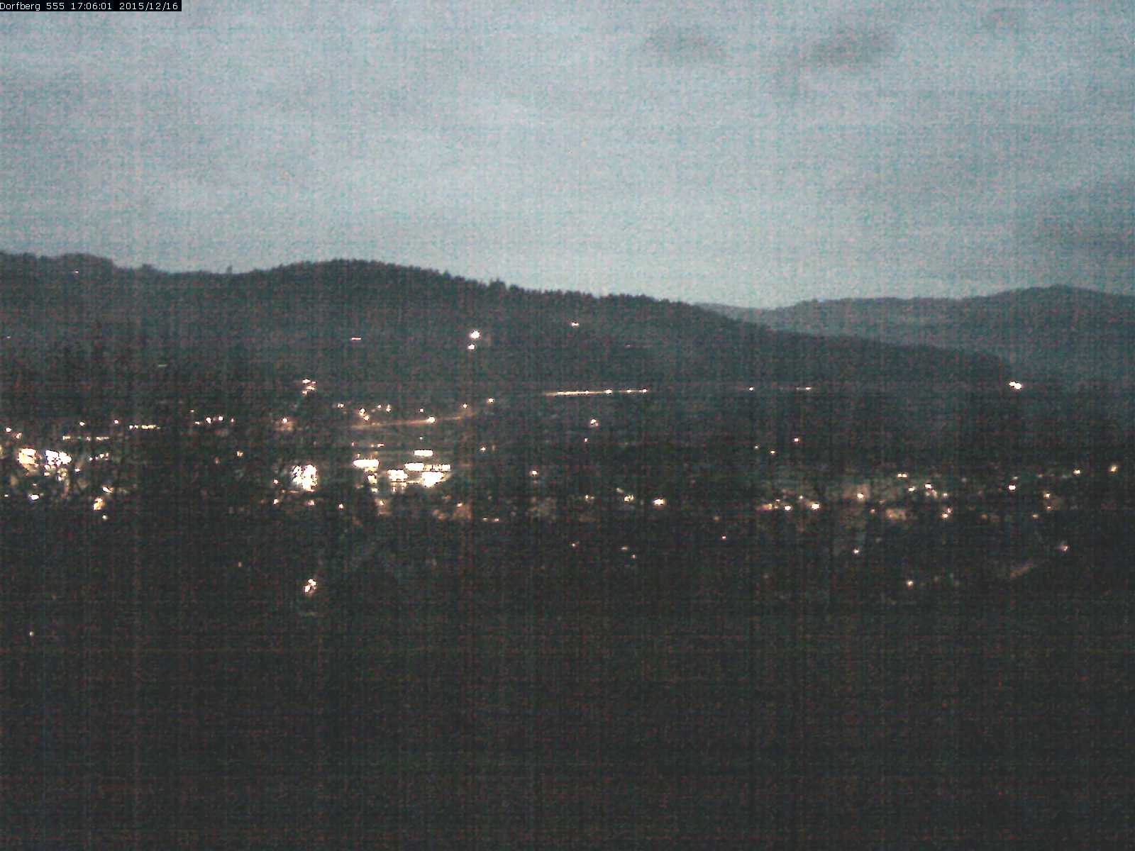 Webcam-Bild: Aussicht vom Dorfberg in Langnau 20151216-170601