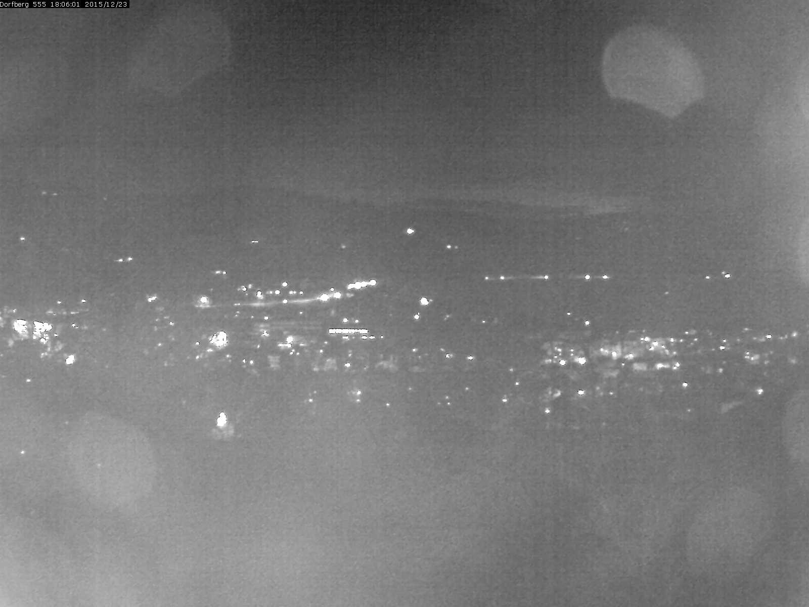 Webcam-Bild: Aussicht vom Dorfberg in Langnau 20151223-180601