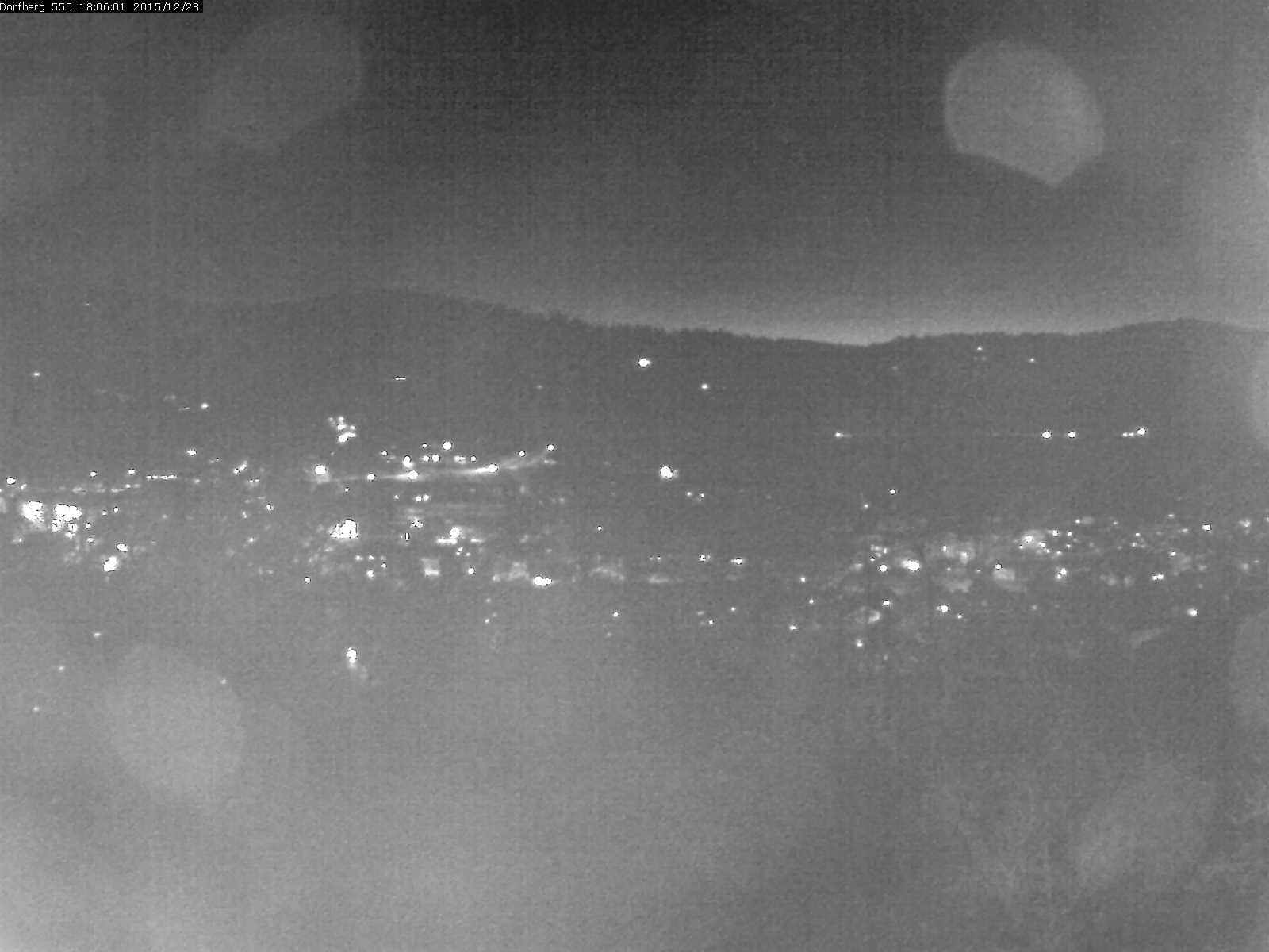 Webcam-Bild: Aussicht vom Dorfberg in Langnau 20151228-180601