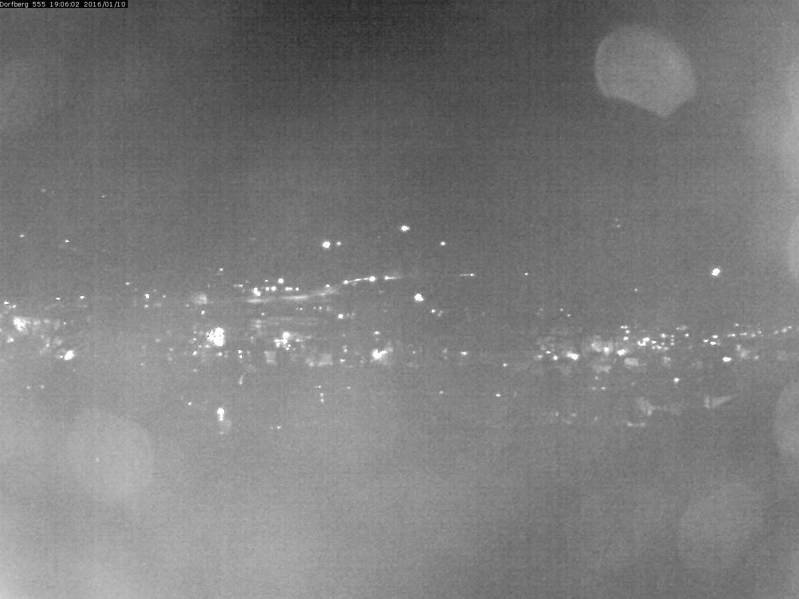 Webcam-Bild: Aussicht vom Dorfberg in Langnau 20160110-190601